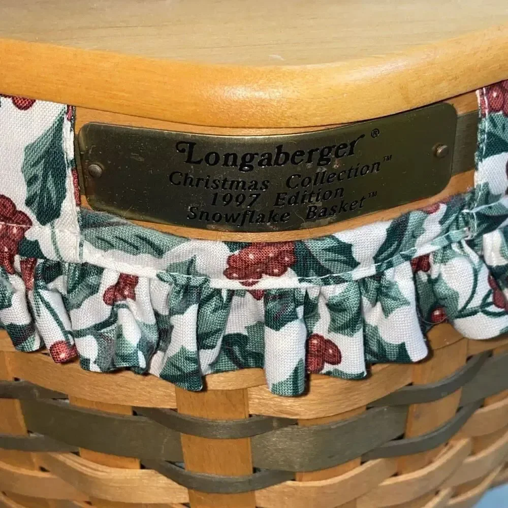 Longaberger ® Christmas Collection™ 1997 Edition Snow flake Basket™